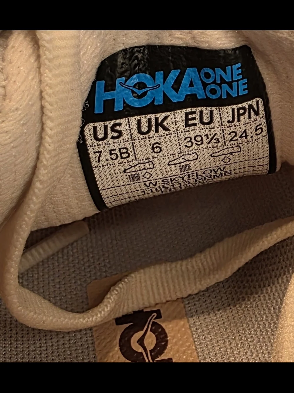 New Hoka One One Skyflow Running Shoes Lightweight Cushioning Women 7.5B